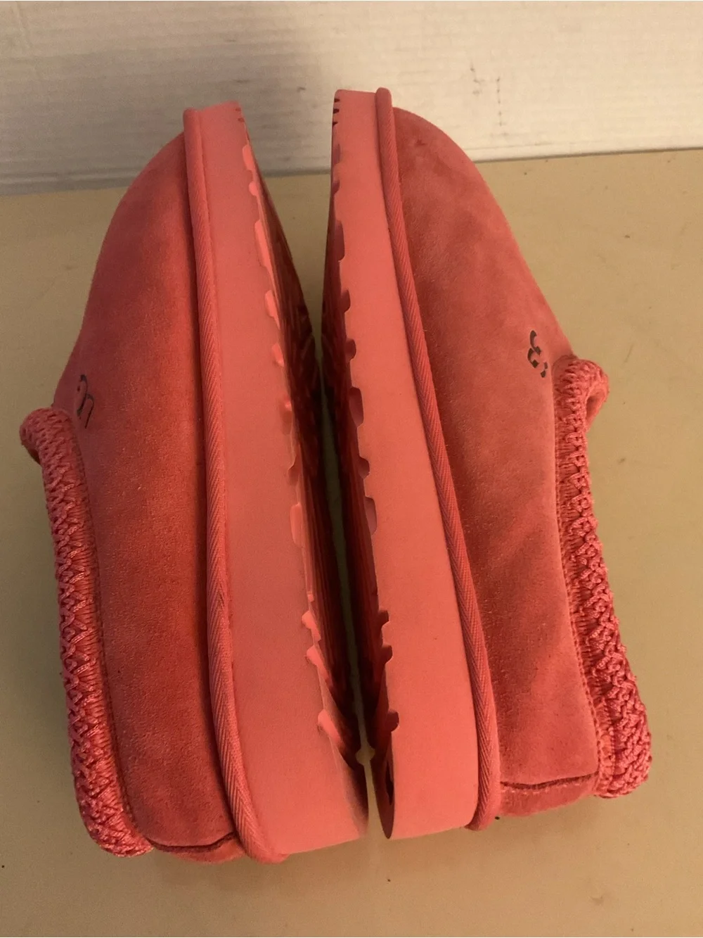 UGG men’s coral suede sheepskin Tasman slipper shoes US 12